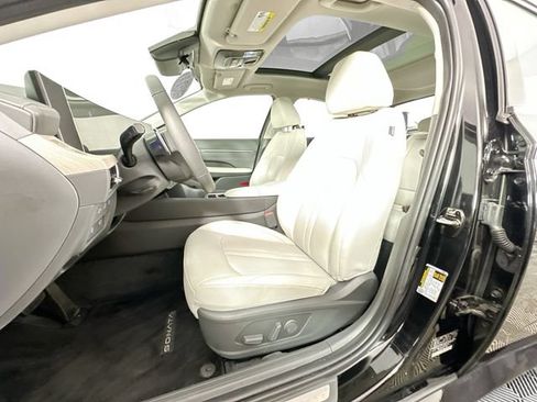Used 2024 Hyundai Sonata Limited FWD image 4