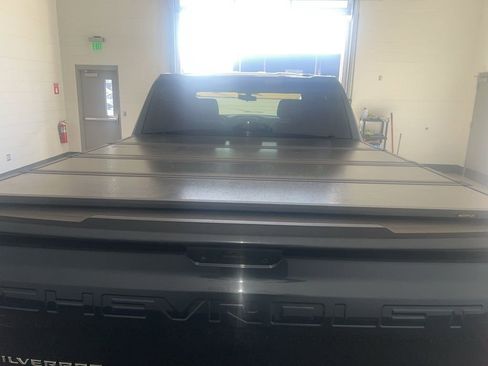 Used 2021 Chevrolet Silverado 1500 RST image 21