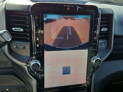 New 2026 RAM 2500 Tradesman AWD/4WD image 17