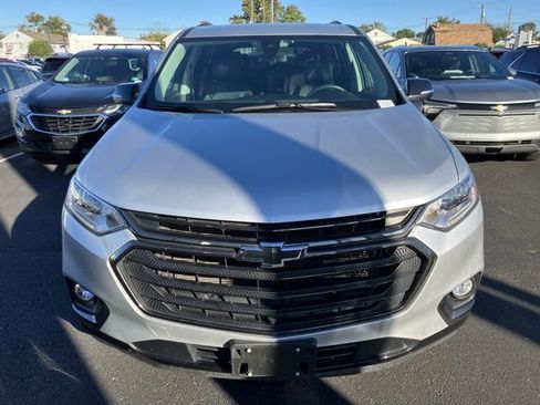 Used 2021 Chevrolet Traverse Premier w/ Redline Edition image 2