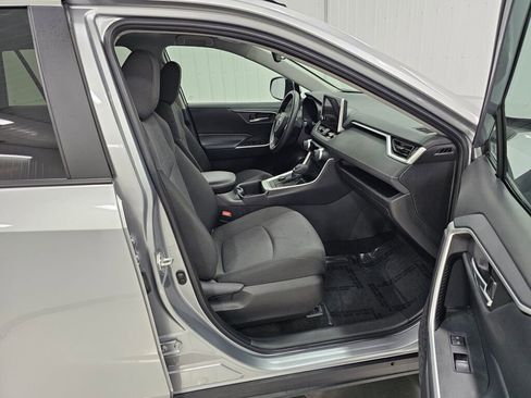 Used 2024 Toyota RAV4 XLE image 17