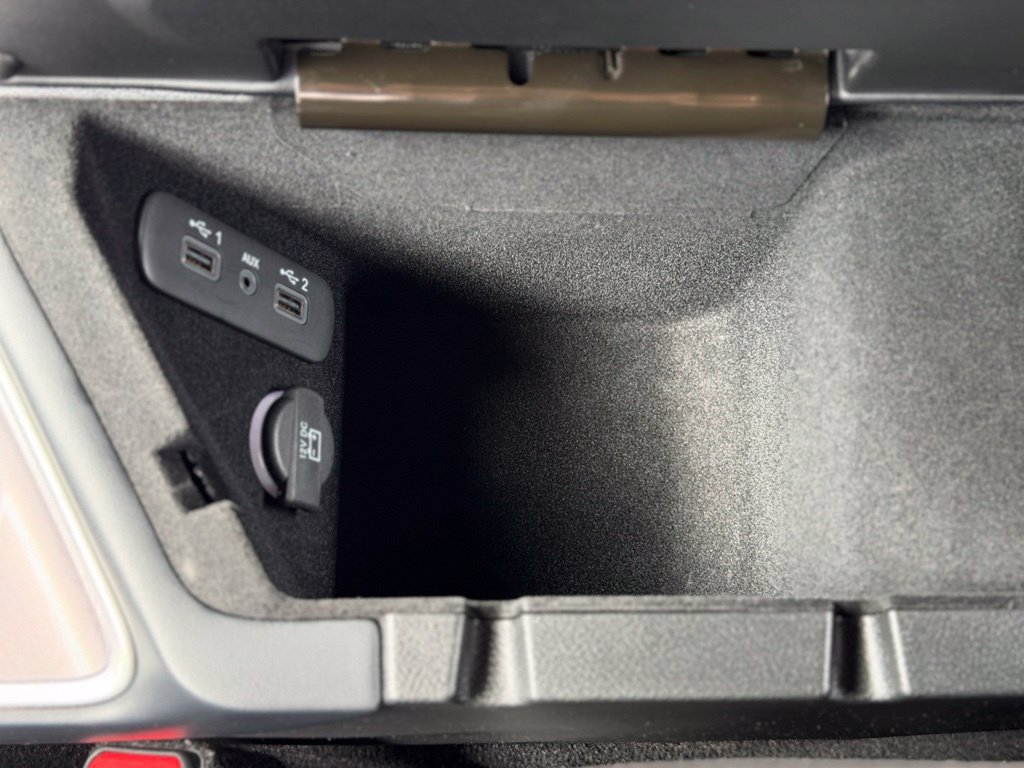 Used 2022 Dodge Challenger R/T RWD image 16