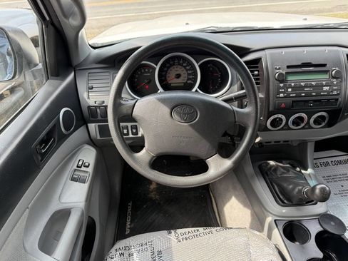 Used 2010 Toyota Tacoma 4x4 Access Cab image 13