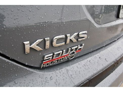 Used 2024 Nissan Kicks SV FWD image 27