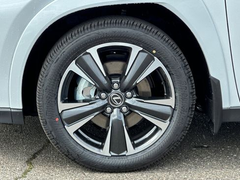 New 2026 Lexus UX 300h FWD image 25