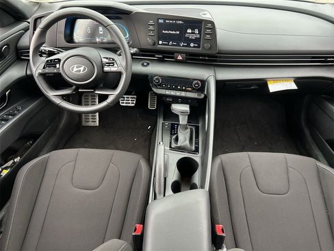 New 2025 Hyundai Elantra Sport image 14