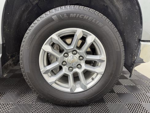 Used 2023 Chevrolet Silverado 1500 LT image 32