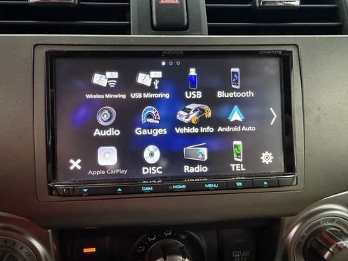 Used 2016 Toyota 4Runner SR5 AWD/4WD image 9