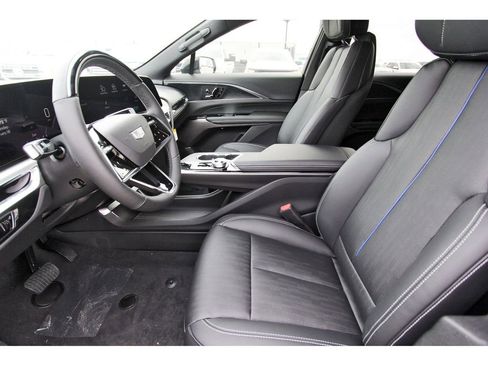 New 2026 Cadillac Lyriq Sport image 6