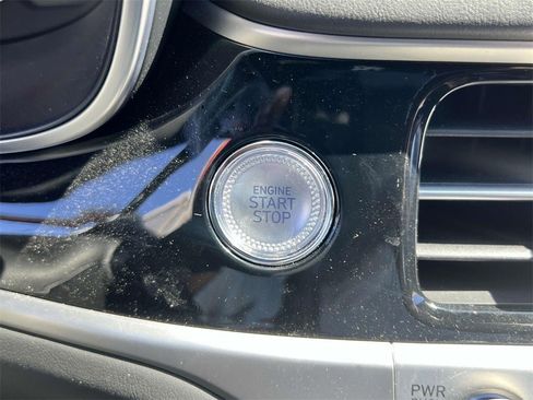 Used 2025 Genesis G70 2.5T w/ Sport Prestige Package image 22