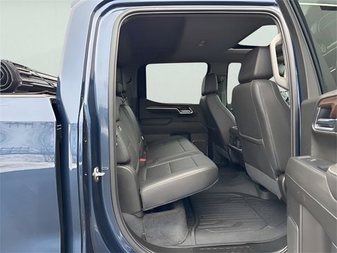 Used 2022 GMC Sierra 1500 SLT w/ SLT Convenience Package image 15