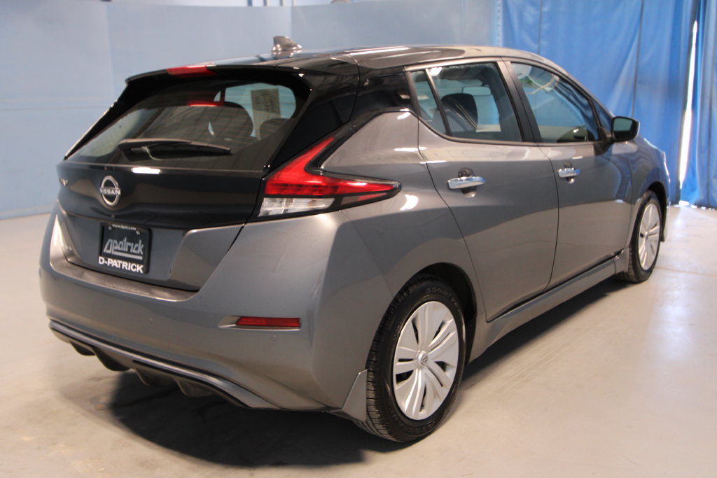 Used 2025 Nissan Leaf S FWD image 28