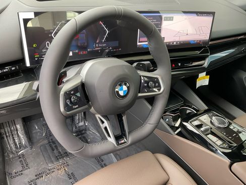 New 2026 BMW 530i RWD image 10