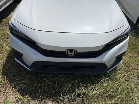 Used 2022 Honda Civic LX image 2