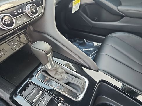 Certified 2025 Acura Integra image 24