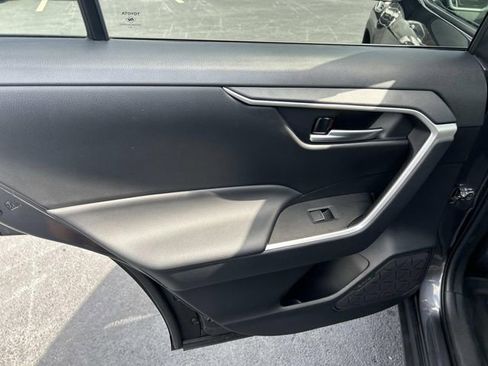 Used 2025 Toyota RAV4 XLE w/ Convenience Package image 21