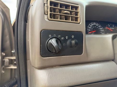 Used 2002 Ford F250 Lariat AWD/4WD image 16