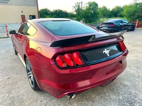 Used 2016 Ford Mustang GT RWD image 4