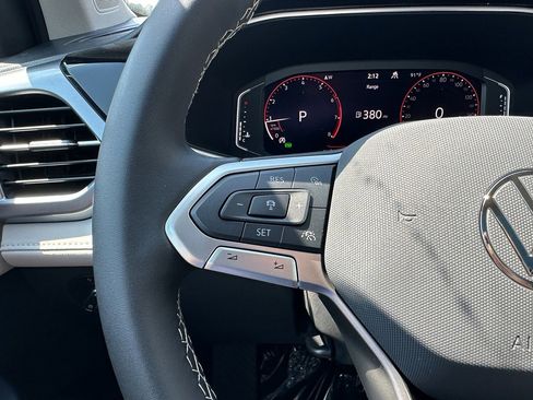 New 2025 Volkswagen Taos SEL AWD/4WD image 21