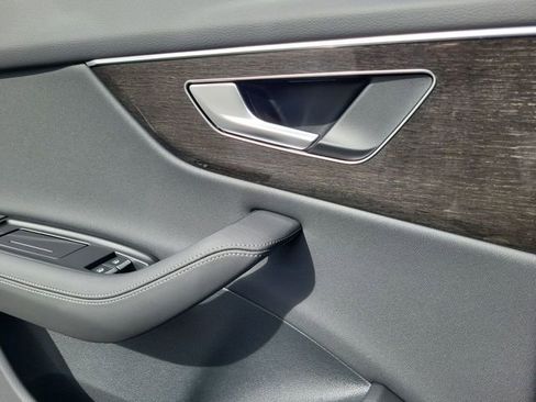 New 2026 Audi Q8 Premium Plus image 15