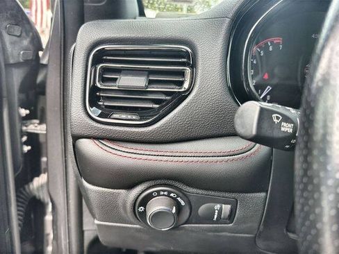 Used 2024 Dodge Durango GT AWD/4WD image 17