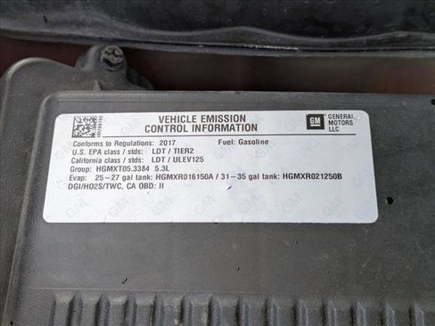 Used 2017 Chevrolet Suburban LT image 27