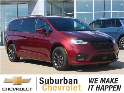 Used 2021 Chrysler Pacifica Touring-L