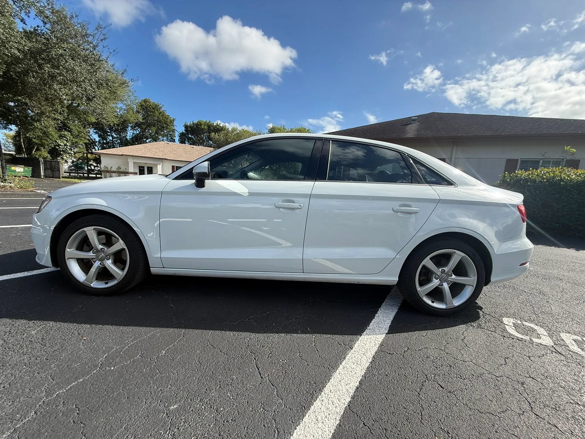 Used 2016 Audi A3 1.8T Premium FWD image 3