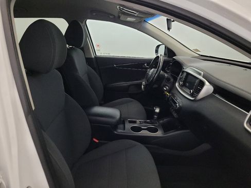Used 2019 Kia Sorento S AWD/4WD image 21
