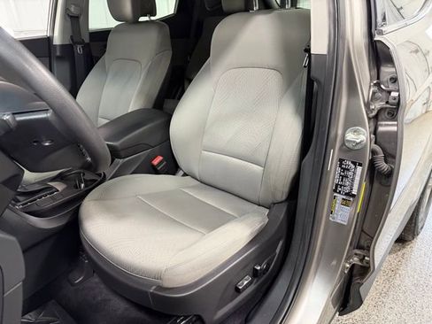Used 2017 Hyundai Santa Fe Sport AWD/4WD image 18