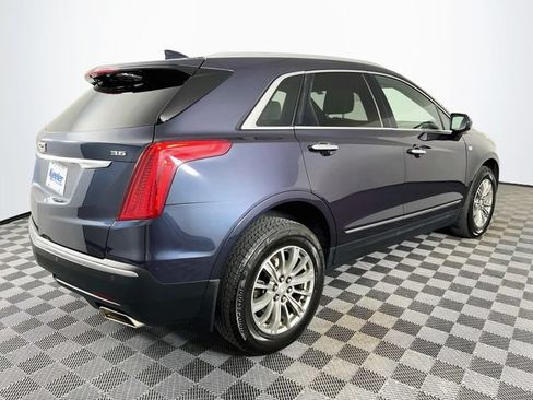 Used 2018 Cadillac XT5 Luxury w/ Driver Awareness Package AWD/4WD image 6