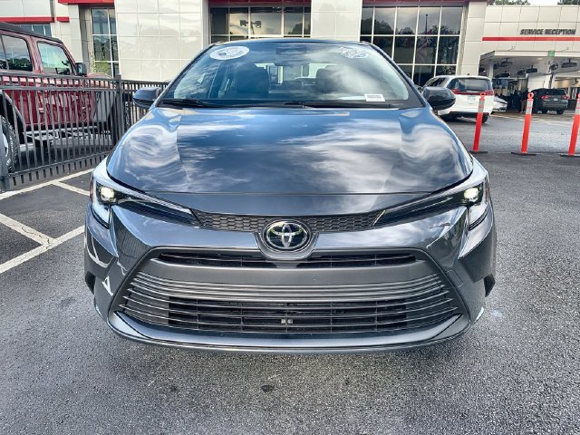 Used 2026 Toyota Corolla LE FWD image 3