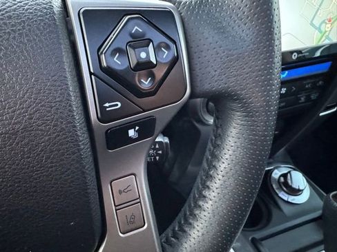 Used 2020 Toyota 4Runner Limited image 30