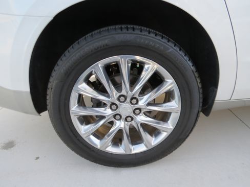 Certified 2020 Buick Enclave Premium w/ Trailering Package, 5000 lbs. FWD image 8