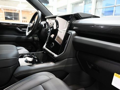 New 2026 GMC Yukon Elevation w/ LPO, Floor Liner Package image 14