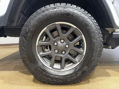 Used 2021 Jeep Gladiator Overland w/ Popular Equipment Package AWD/4WD image 54