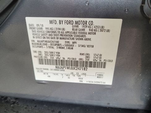 Used 2018 Ford EcoSport Titanium w/ Titanium Cold Weather Package AWD/4WD image 33
