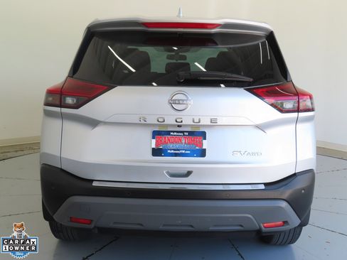 Used 2023 Nissan Rogue SV AWD/4WD image 4