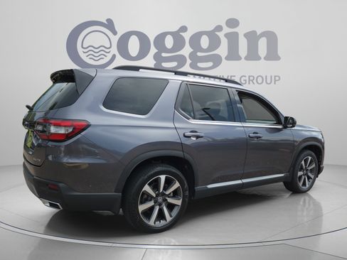 Certified 2023 Honda Pilot Elite image 5