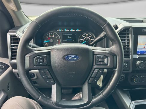 Used 2019 Ford F150 XLT w/ Equipment Group 302A Luxury AWD/4WD image 13
