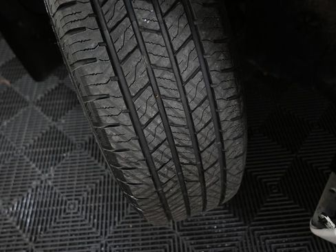 Used 2011 Mitsubishi Endeavor LS AWD/4WD image 21