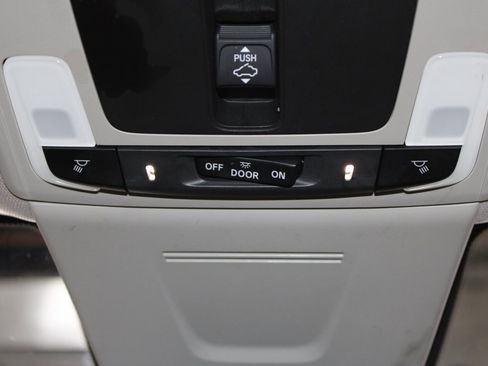 Used 2022 Honda Civic Touring image 40