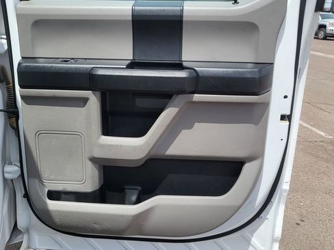 Used 2018 Ford F250 XL w/ Power Equipment Group AWD/4WD image 16