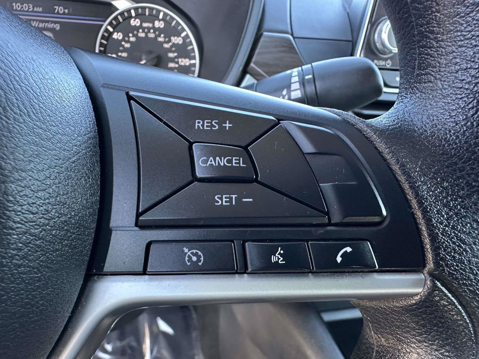 Used 2024 Nissan Altima 2.5 SV FWD image 17