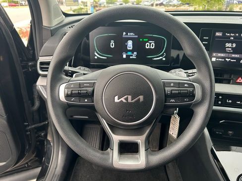 Used 2023 Kia Sportage LX AWD/4WD image 10