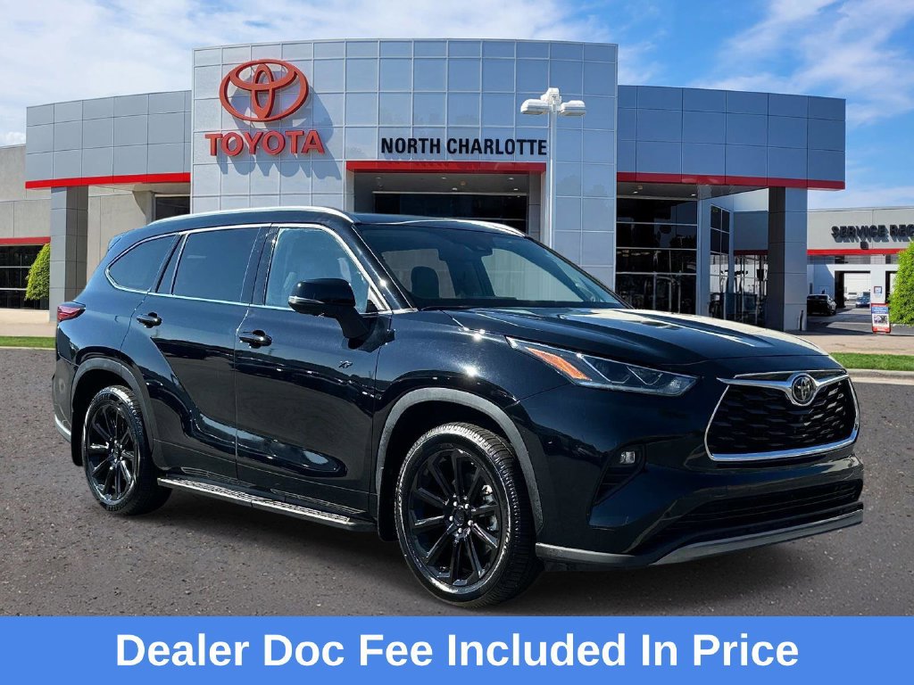Used 2023 Toyota Highlander Platinum FWD 360° Tour