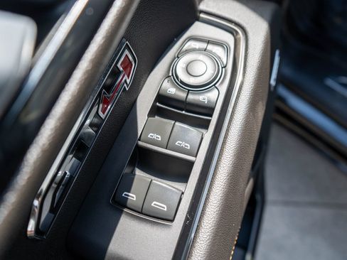 Used 2022 GMC Sierra 1500 AT4 w/ AT4 Premium Package AWD/4WD image 19