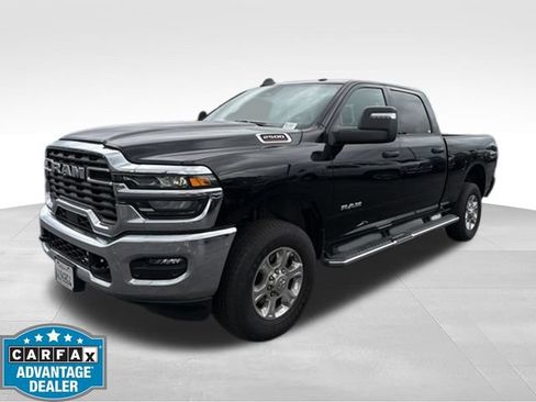 Used 2026 RAM 2500 Big Horn AWD/4WD image 6