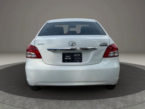 Used 2011 Toyota Yaris Sedan w/ Convenience Pkg FWD image 5