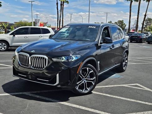 Certified 2025 BMW X5 xDrive40i AWD/4WD image 1